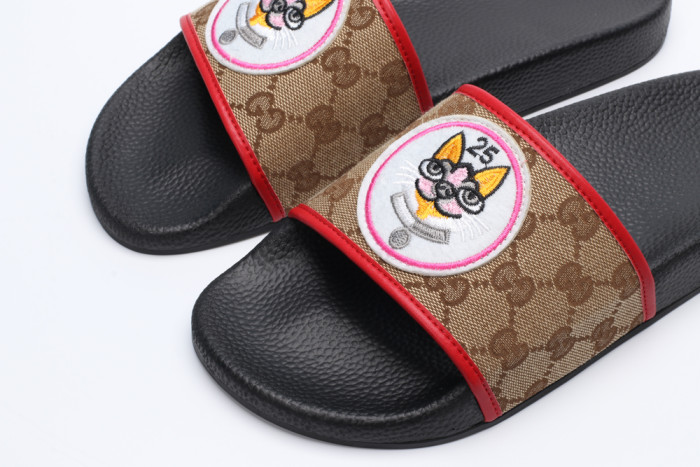 GUCC SLIPPERS