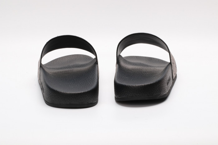 GUCC SLIPPERS