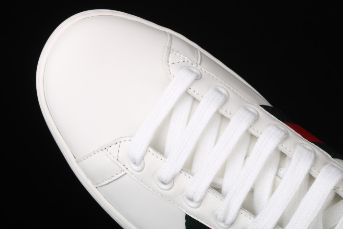 GUCC Ace Embroidered Low-Top Sneaker white with bee ‎429446 02JP0 9064