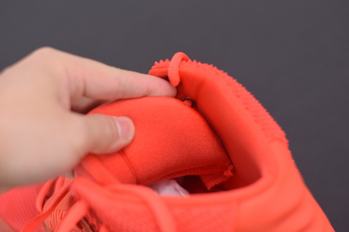 Nike Air YEEZY 2 “Red October” 508214-660